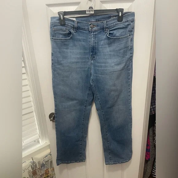 Sonoma Men's Classic Straight Light Blue Jeans - Picture 3 of 13